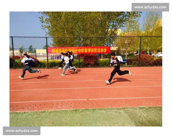 甘肃省第六届中学生运动会田径比赛激情开赛 陇原少年雨中角逐青春速度与力量 甘肃省第六届中学生运动会田径比赛激情开赛 陇原少年雨中角逐青春速度与力量